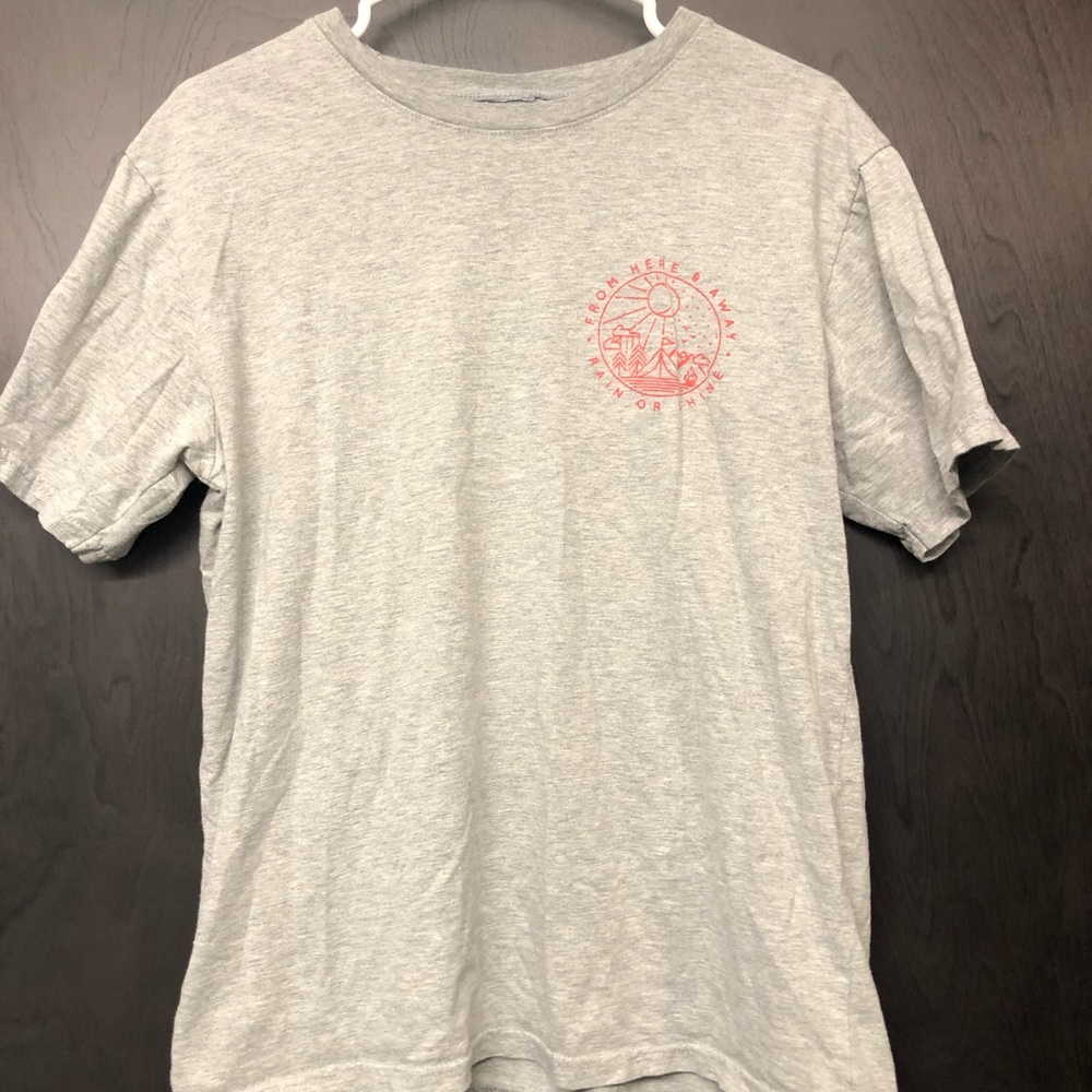 Grey graphic t shirt